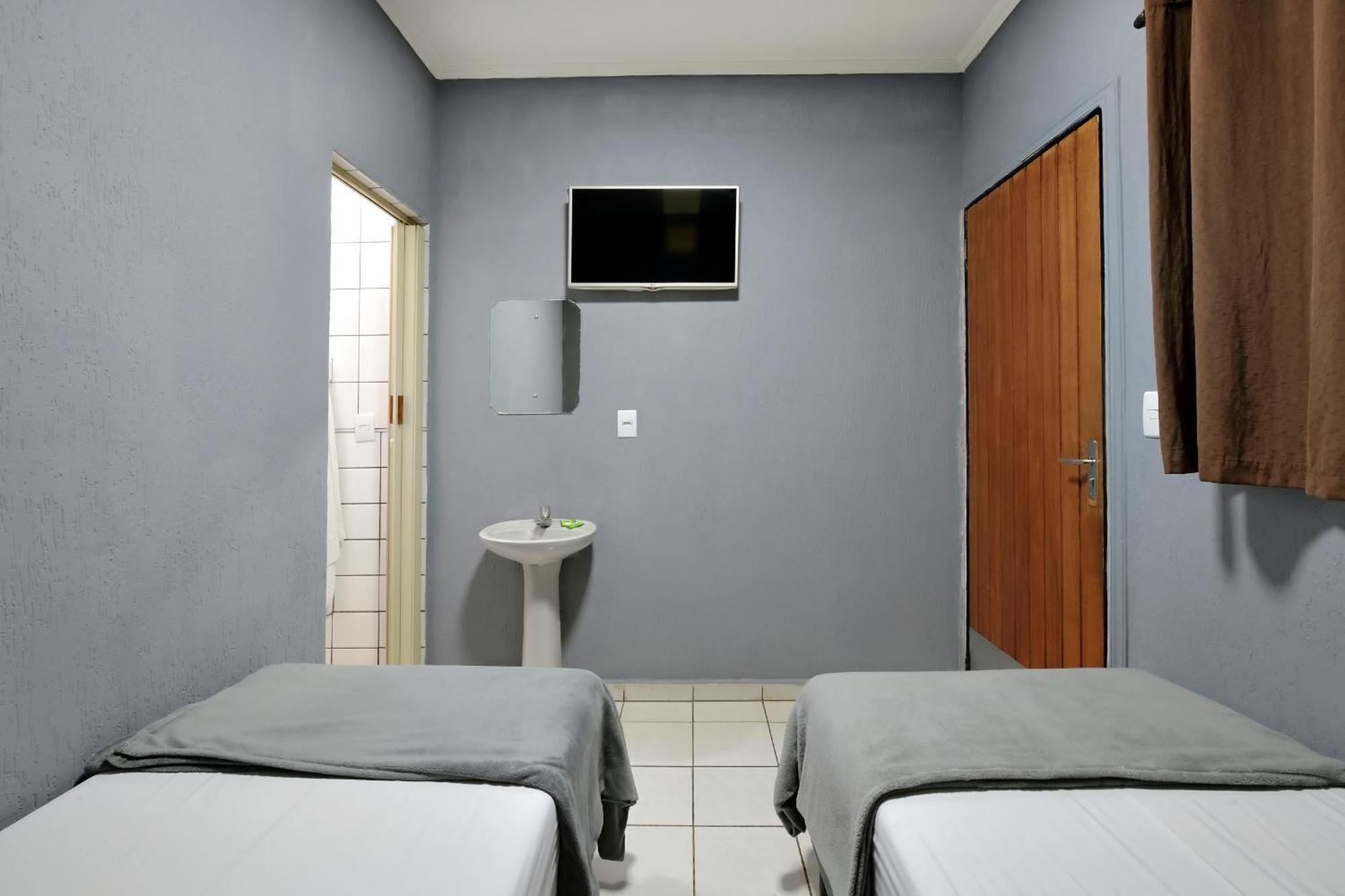 Hotel & Hostel Ribeirao リベイラン・プレト エクステリア 写真